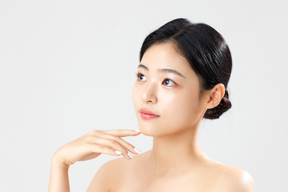 눈꺼풀 전용 스킨부스터 시술, 원리와 과정 자세히 알아보기